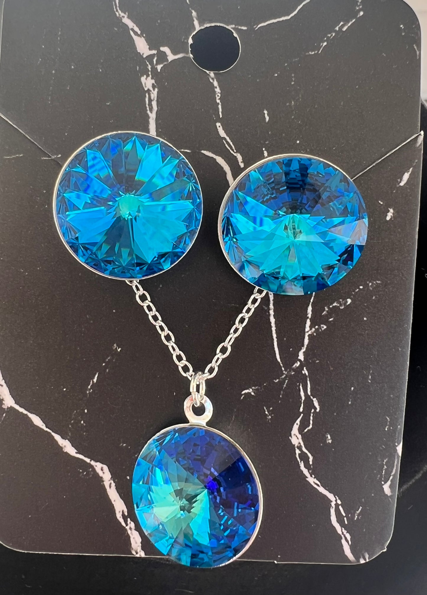 Caribbean Waters Earrings and Necklace set