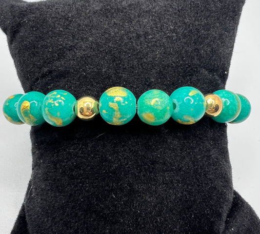 Light Green and Gold Lapis Lazuli stretch bracelet