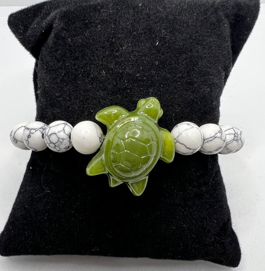 Jade Sea Turtle and Howlite Beaded Stretch Bracelet