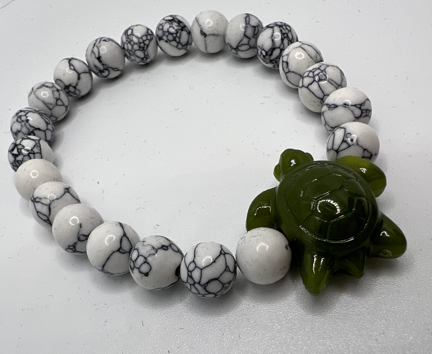 Jade Sea Turtle and Howlite Beaded Stretch Bracelet